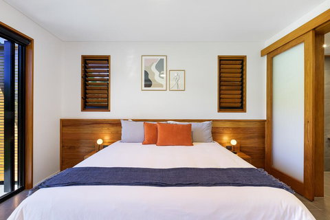 Aqua - At Funnel Bay - 1 Gold Coast 1