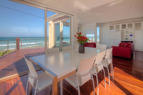 Aqua Luna - Gold Coast 4U 2