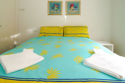 Aqua Luna - Gold Coast 4U 1