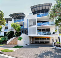 Aqua Promenade Beachfront Holiday Apartments - Gold Coast 4U