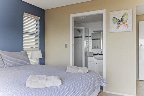 Aqua Shores Award Winning Apartment - 1 Gold Coast 3