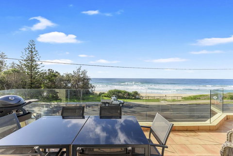 Aqua Shores Award Winning Apartment - 1 Gold Coast 0
