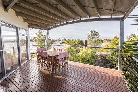 Aqua Vista - A Stroll To Paynesville Forshore - Accommodation Gold Coast 0