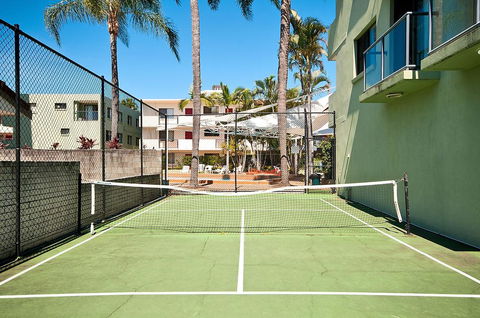 Aqualine Apartments On The Broadwater - 1 Gold Coast 3