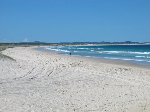 Aquarius Apartment 4 - Accommodation Gold Coast 2