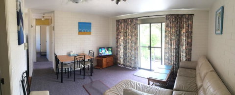 Aquarius Holiday Apartments - Accommodation Gold Coast 3