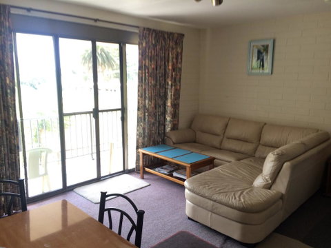 Aquarius Holiday Apartments - Accommodation Gold Coast 2