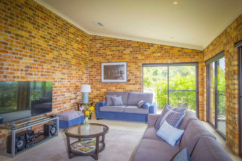 Aquila - Accommodation Gold Coast 3