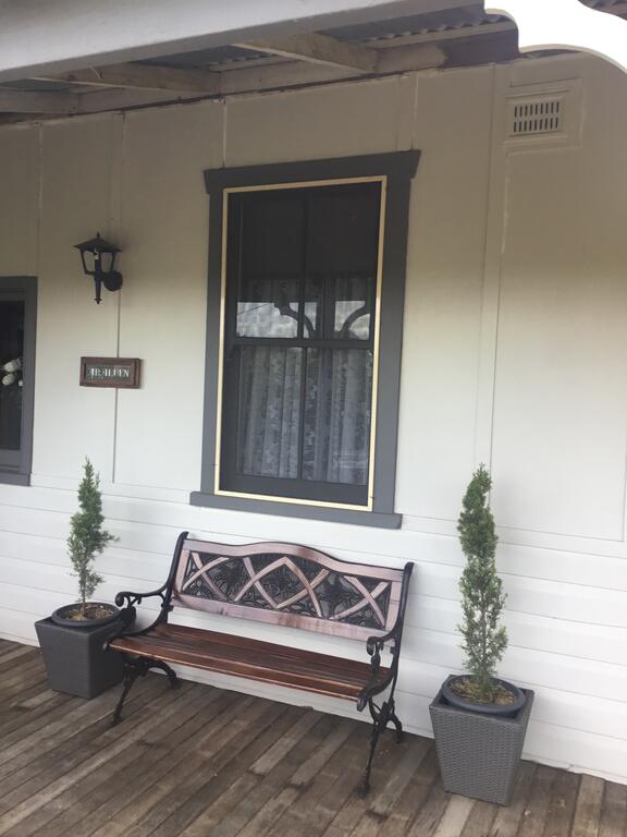 Gundagai NSW Accommodation Gold Coast