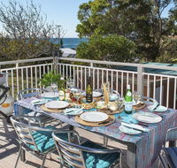 Araluen on Holden - great deck with ocean views - Gold Coast 4U