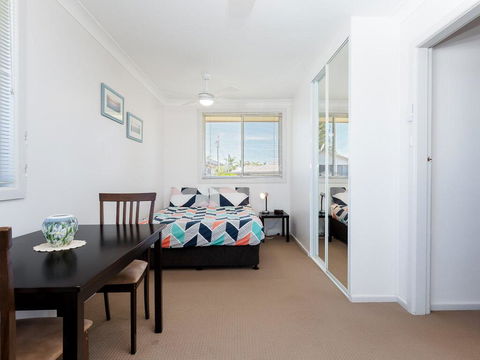 Argyle Cottage' 41 Argyle Avenue - Great Family Home For Holidays - Gold Coast 4U 3