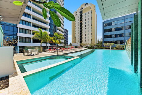 Aria Private 3 Bed In The Heart Of Broadbeach - Gold Coast 4U 1