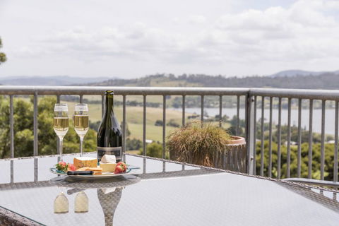 Armalong Winery Chalets - Accommodation Gold Coast 0
