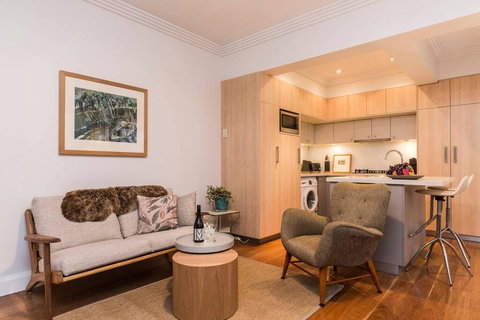 Art Deco 2 Bed Sydney/Darlinghurst Gem - 1 Gold Coast 2