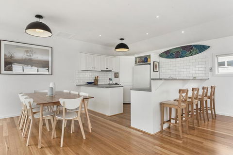 Art House - Accommodation Gold Coast 2