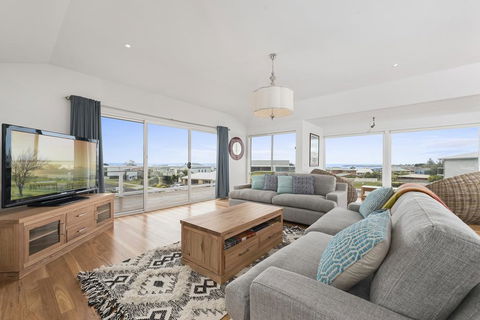 Art House - Accommodation Gold Coast 3