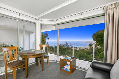 Arthurs Views - Accommodation Gold Coast 2