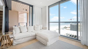 Luxury Beachside Apartment