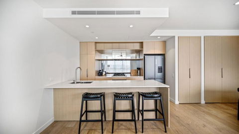 Luxury Beachside Apartment - 1 Gold Coast 1