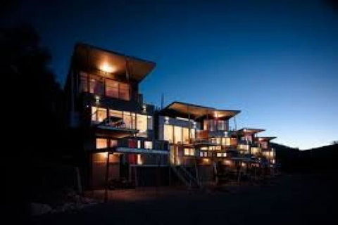 Luxury Scandinavian Townhouse - Gold Coast 4U 0