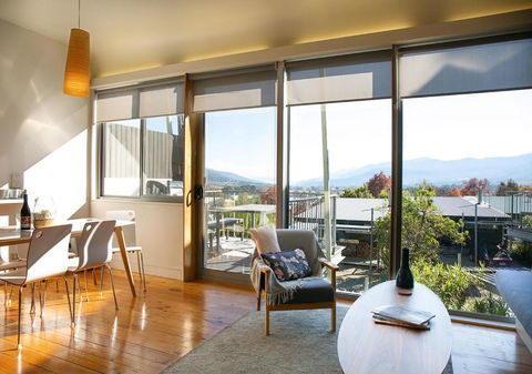 Luxury Scandinavian Townhouse - Gold Coast 4U 2
