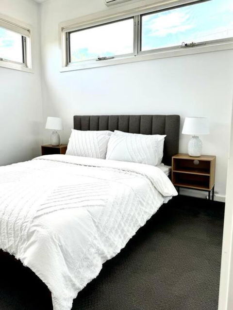 Luxury Stay In Williamstown - Accommodation Gold Coast 3