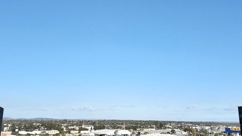 M-city Apartment - Executive Twin King Ensuites - Fully Equipped - Free Parking, Fast Wifi, Smart TV, Netflix, Complementary Drinks & Amenities - M-city Shopping Centre Clayton 3168 - Accommodation Gold Coast 1