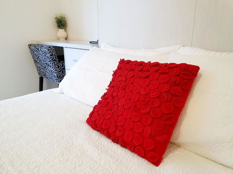 M4 West Perth Studio Apartment Near Kings Park - Gold Coast 4U 0