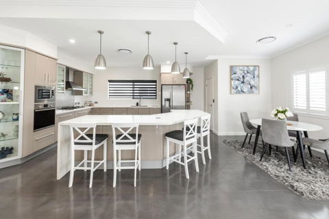 Magic On MacArthur - Gold Coast 4U 3