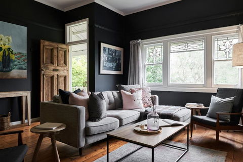 Makers Cottages - Accommodation Gold Coast 0