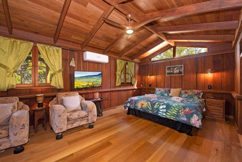MANGO LODGE River Heads - Accommodation Gold Coast 1