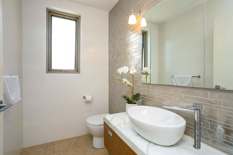 Manly Harbourside Villa - Gold Coast 4U 3