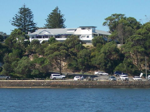 Marlo Hotel - Accommodation Gold Coast 1