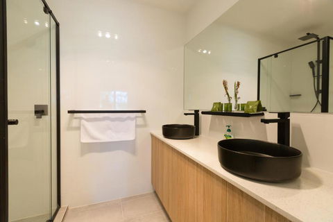 Mattner House Family Vacation Resort - Gold Coast 4U 2