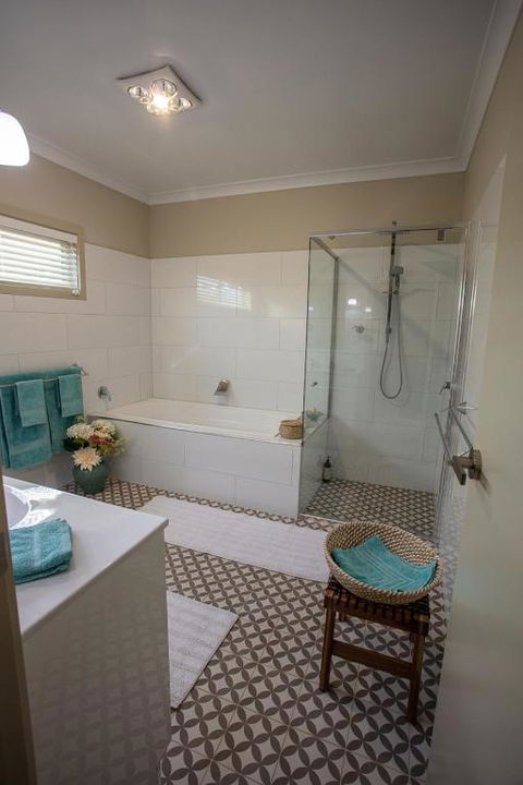 Meander Retreat - The Green Room - Gold Coast 4U 3