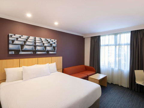Mercure Sydney Blacktown - 1 Gold Coast 3