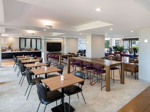 Mercure Sydney Blacktown - 1 Gold Coast 1