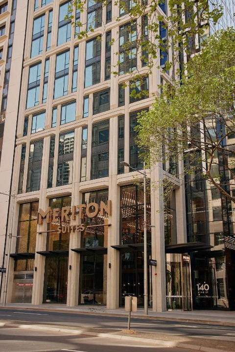 Meriton Suites Melbourne - Accommodation Gold Coast 1