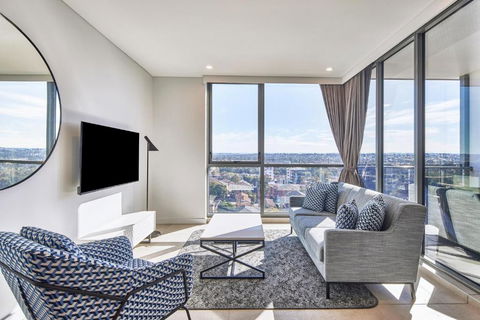 Meriton Suites Liverpool - Accommodation Gold Coast 0