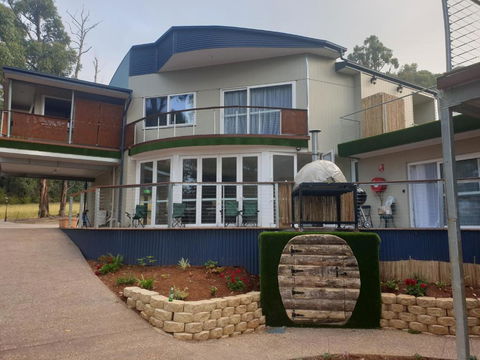 Merry Mary - Accommodation Gold Coast 0