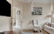 Mesmerising 3BR Home Cinema Room Spa Bath - thumb 3