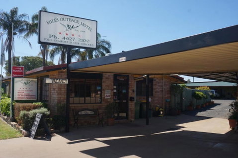 Miles Outback Motel - Accommodation Gold Coast 1