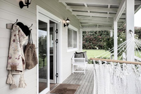 Milton Woodstock Homestead Luxury Retreat With NEW 11M POOL Just Minutes From The Beach - Accommodation Gold Coast 3