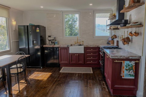 Misty Views Eildon - Accommodation Gold Coast 2