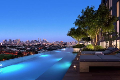 Modern 1-Bed & City Views, Steps From Racecourse - Accommodation Gold Coast 0