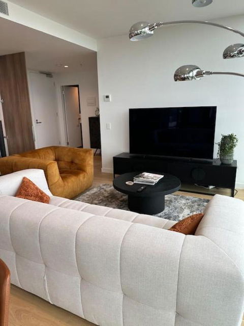 Modern 2 BRM Apt In Williamstown - Accommodation Gold Coast 0