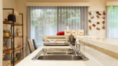 Modern 3BD Townhouse In Marsfield - Gold Coast 4U 3