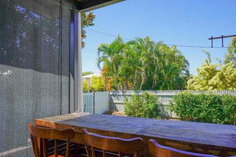 Mooney St Manor - Accommodation Gold Coast 0