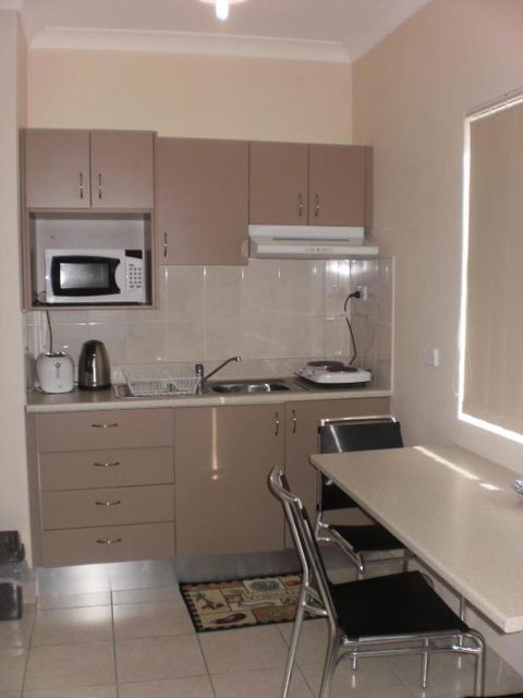 Molika Springs Motel - Accommodation Gold Coast 3