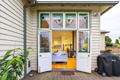 Montreux On High Country Feel Just 5 Minutes From Geelong CBD - Accommodation Gold Coast 3